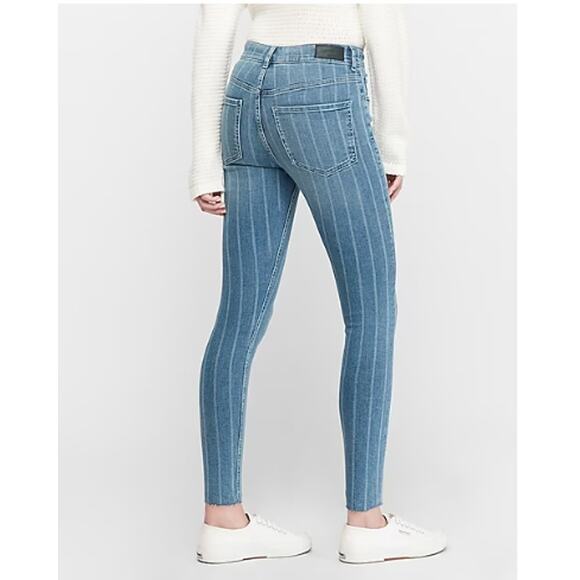 Express Ankle Legging High Rise Jeans - Picture 2 of 9